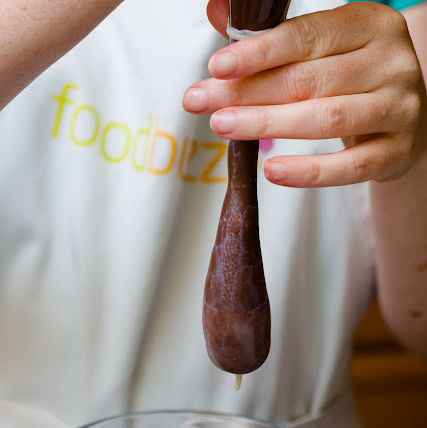 filling the casing with sweet batter